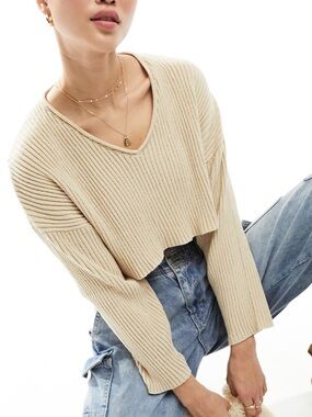 Pull & Bear V-Neck Ribbed Cropped Oversized Sweater - Sz S